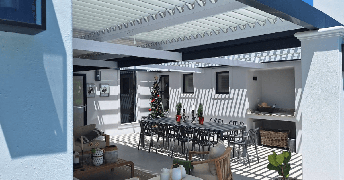 Adjustable aluminium awnings - louvre awnings - Cape Decking 3 (1)